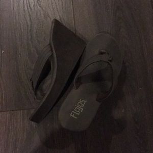 Flops sandals